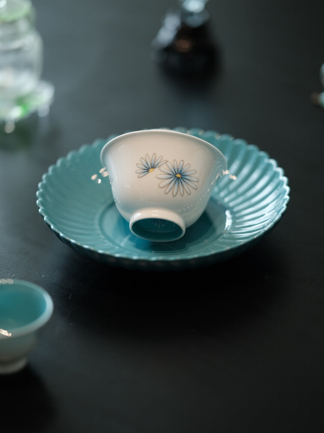 Marguerite — Hand-Painted Gaiwan Tea Set